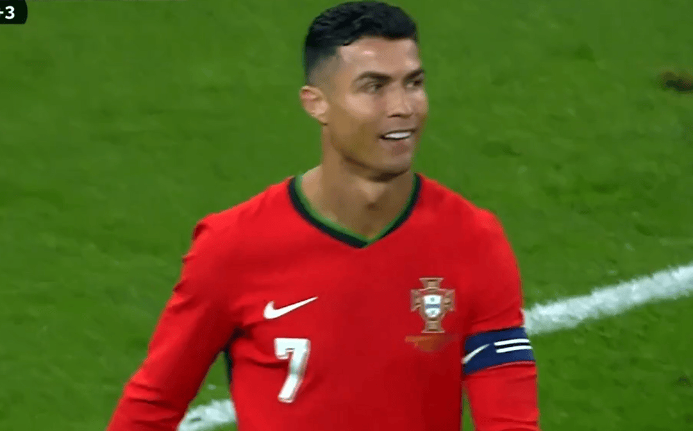 C罗在雄鹿比赛中领先优势明显，爆冷引发热议！-爱游戏体育